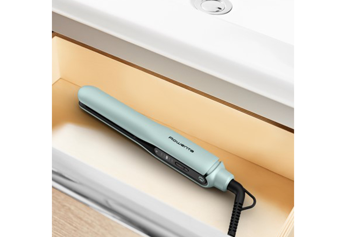 Απεικονίζεται το ισιωτκό σε συρτάρι.